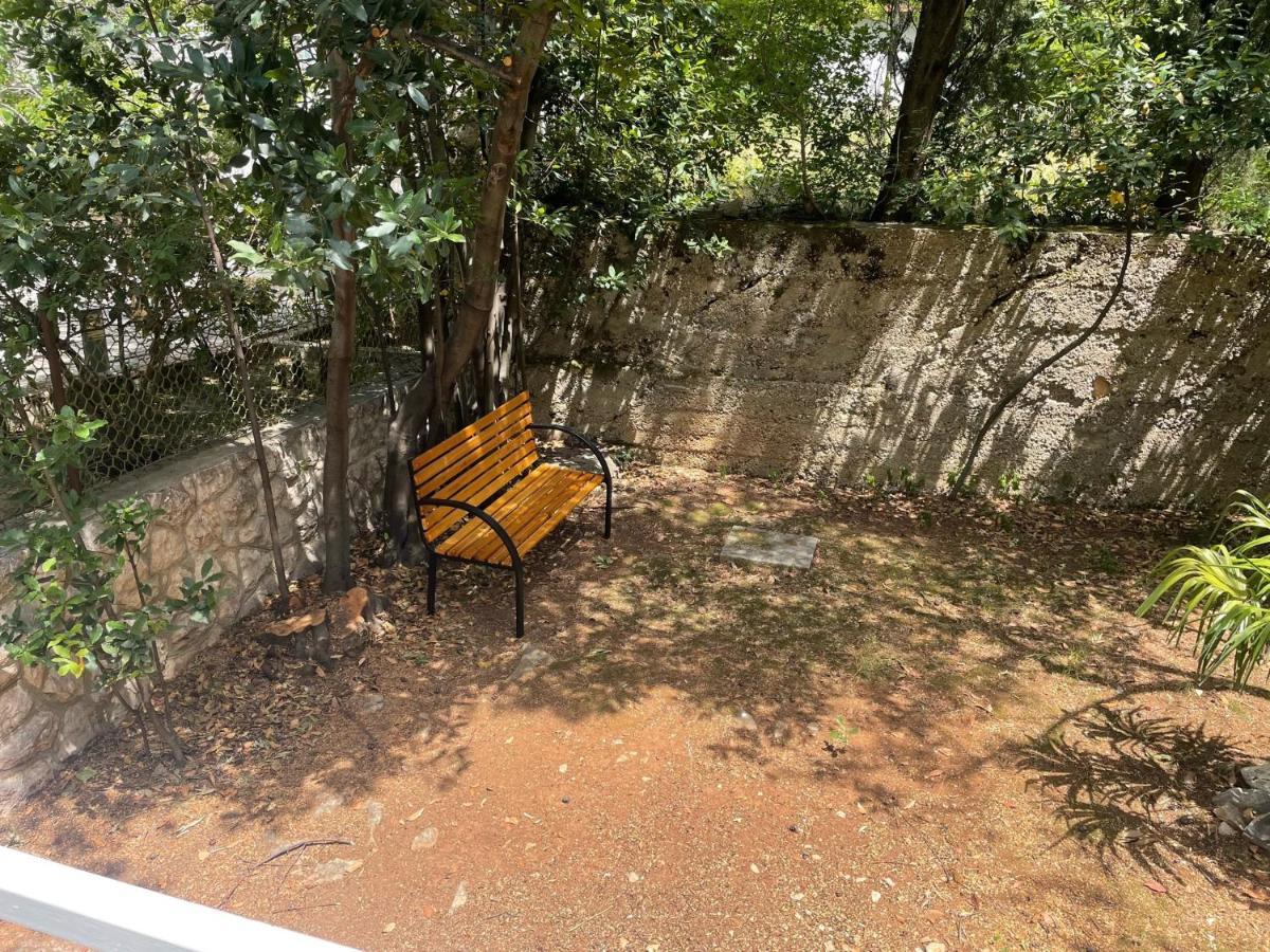Lory Apartmani Dramalj Buitenkant foto