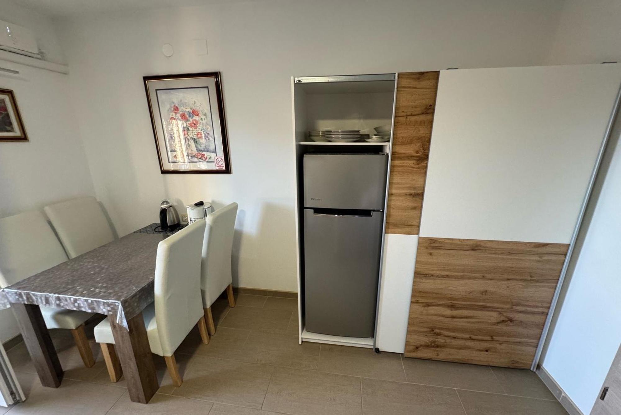Lory Apartmani Dramalj Buitenkant foto