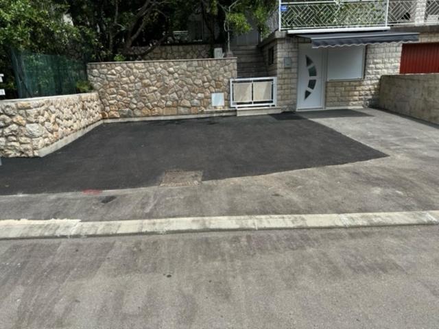 Lory Apartmani Dramalj Buitenkant foto