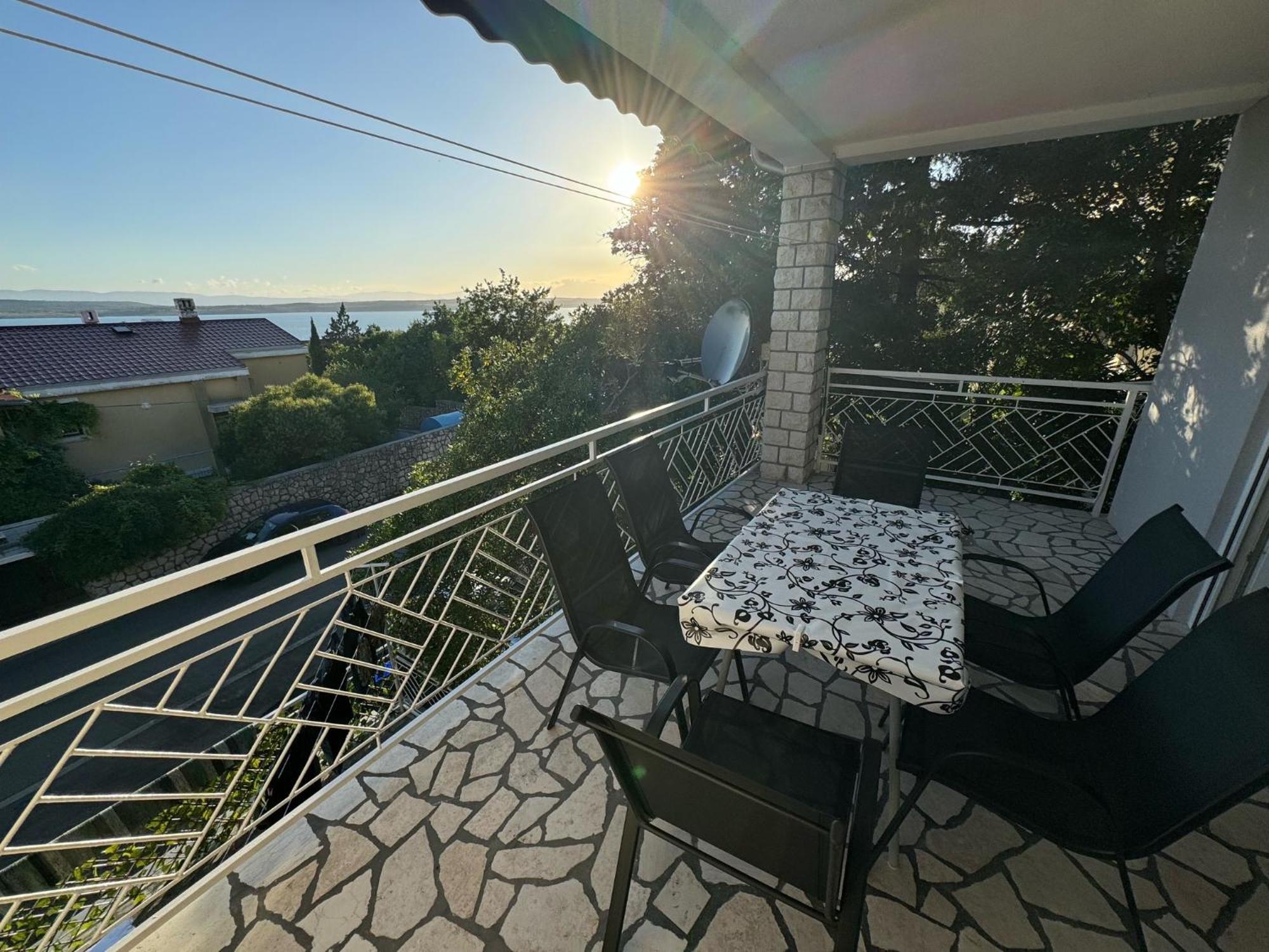 Lory Apartmani Dramalj Buitenkant foto