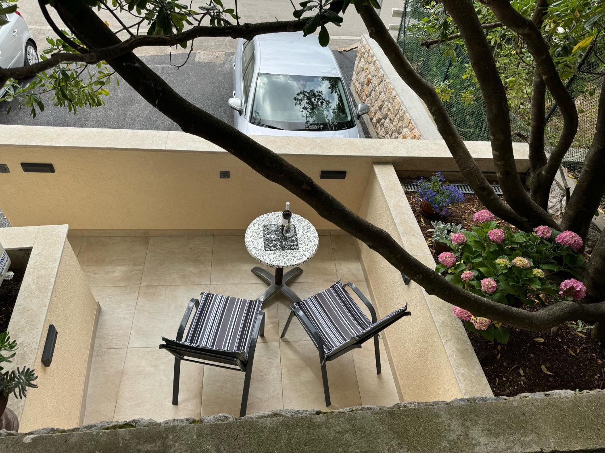 Lory Apartmani Dramalj Buitenkant foto